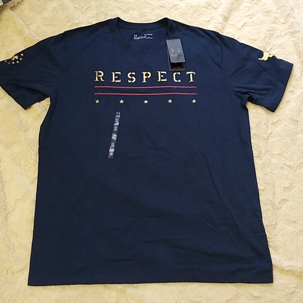 UNDER ARMOUR MEN's GRAPHIC TEE!